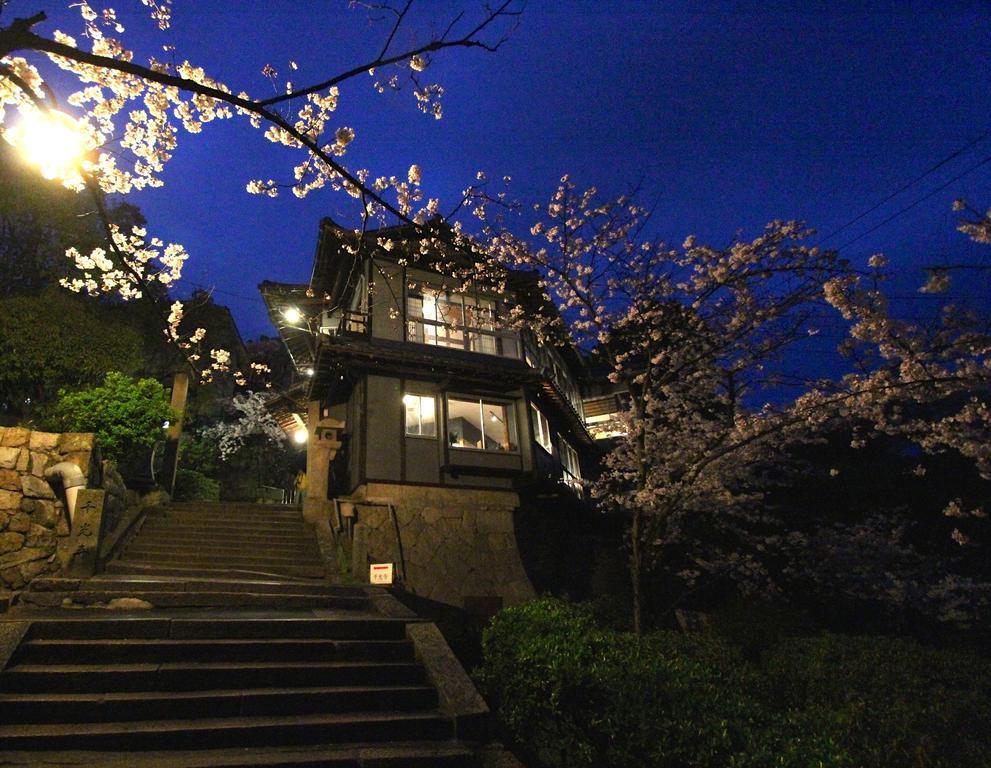 Onomichi Guest House Miharashi-Tei Exteriör bild