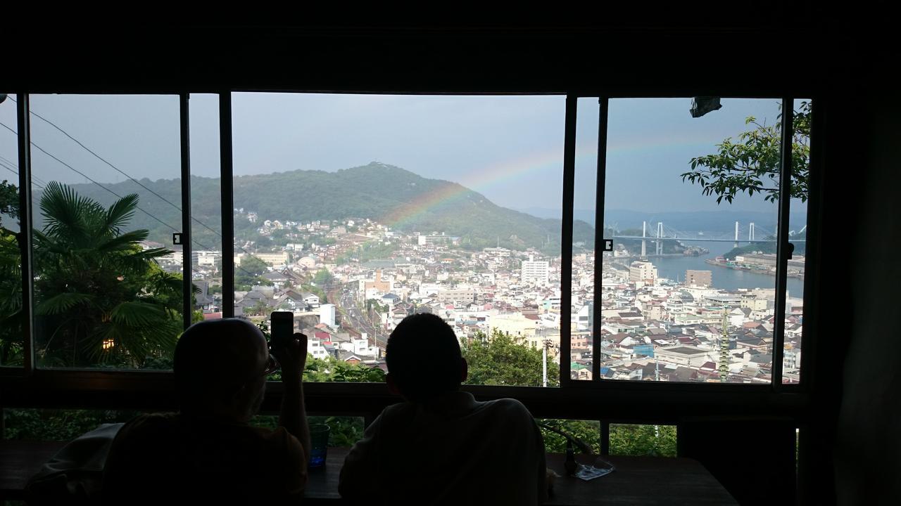 Onomichi Guest House Miharashi-Tei Exteriör bild