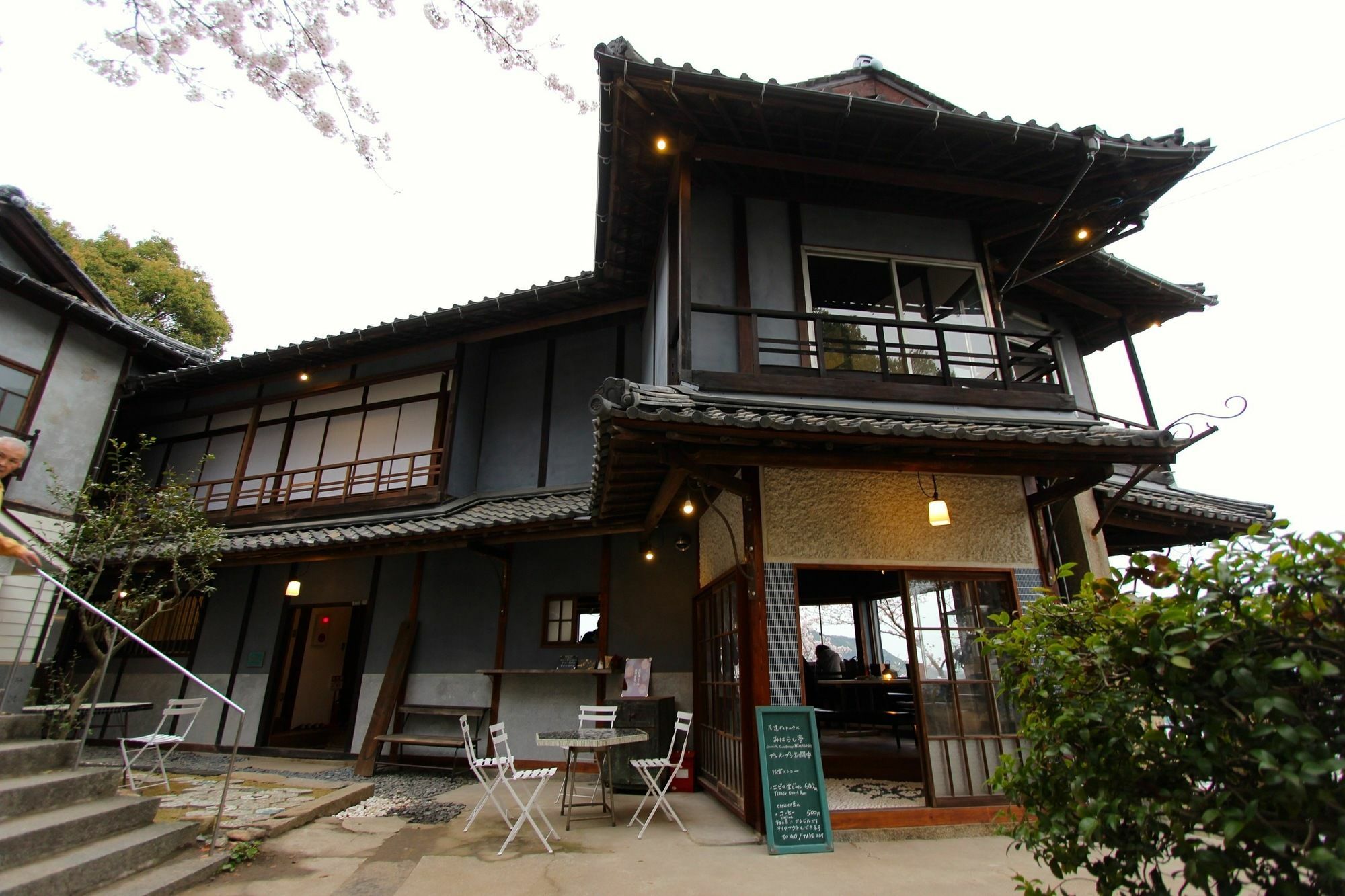 Onomichi Guest House Miharashi-Tei Exteriör bild